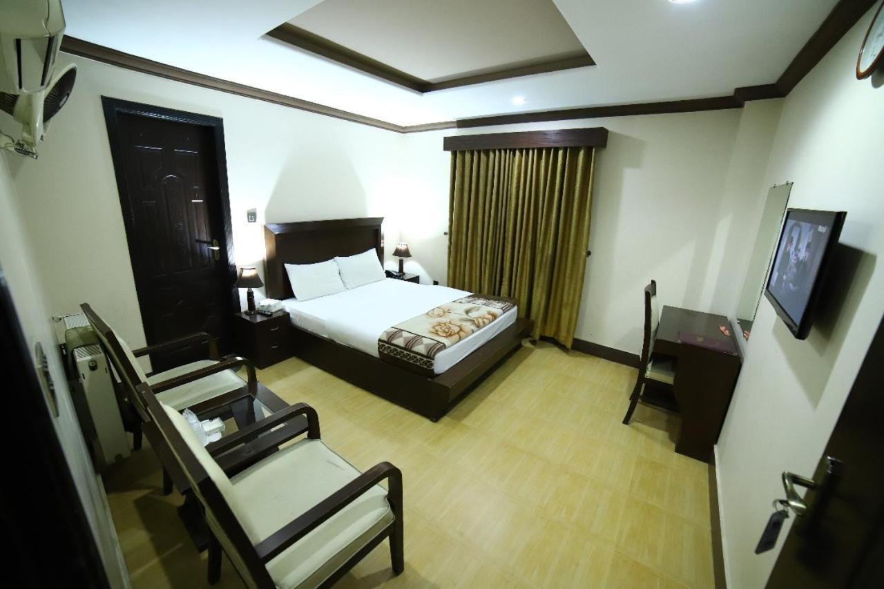 Midtown Hotel Rawalpindi Eksteriør billede