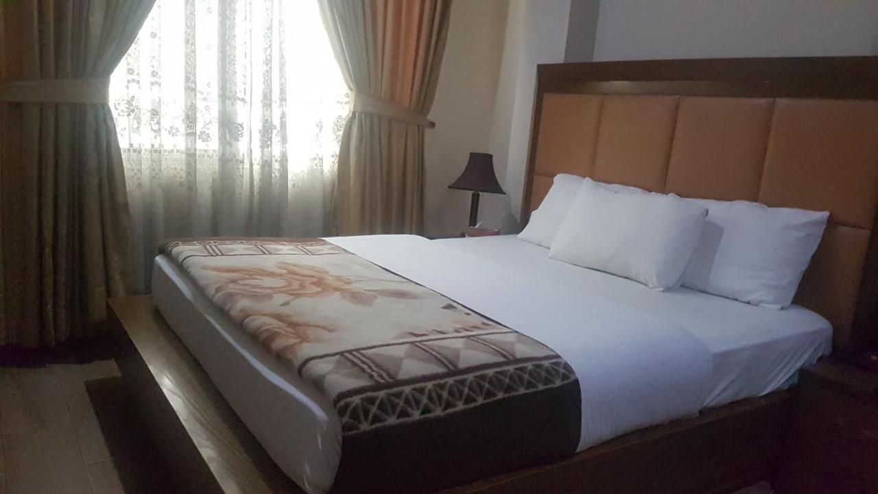 Midtown Hotel Rawalpindi Eksteriør billede